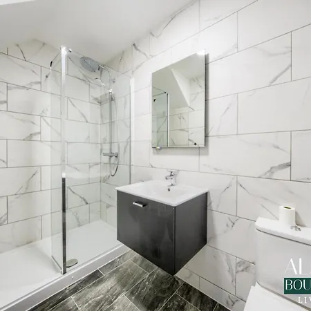 Апартаменты Luxury 3 Floor Townhouse - Alara Boutique Living *