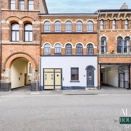 Апартаменты Luxury 3 Floor Townhouse - Alara Boutique Living Бирмингем