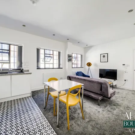 Апартаменты Luxury 3 Floor Townhouse - Alara Boutique Living Бирмингем